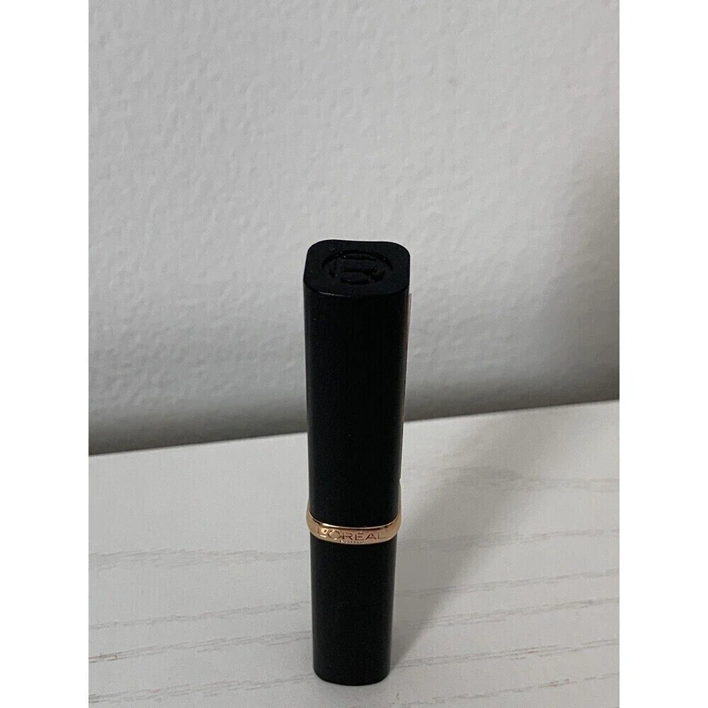 Loreal Color Riche Voluminous Matte Lipstick, #203 Le Rouge Avant-Garde *NEW*